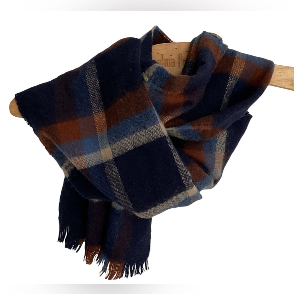 💜Plaid Scarf for Men - Navy, Brown, and Cream